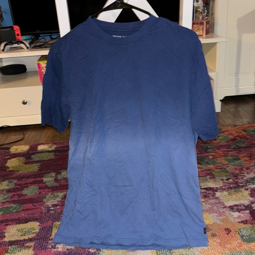 American Eagle Blue Ombré Tee Size Small